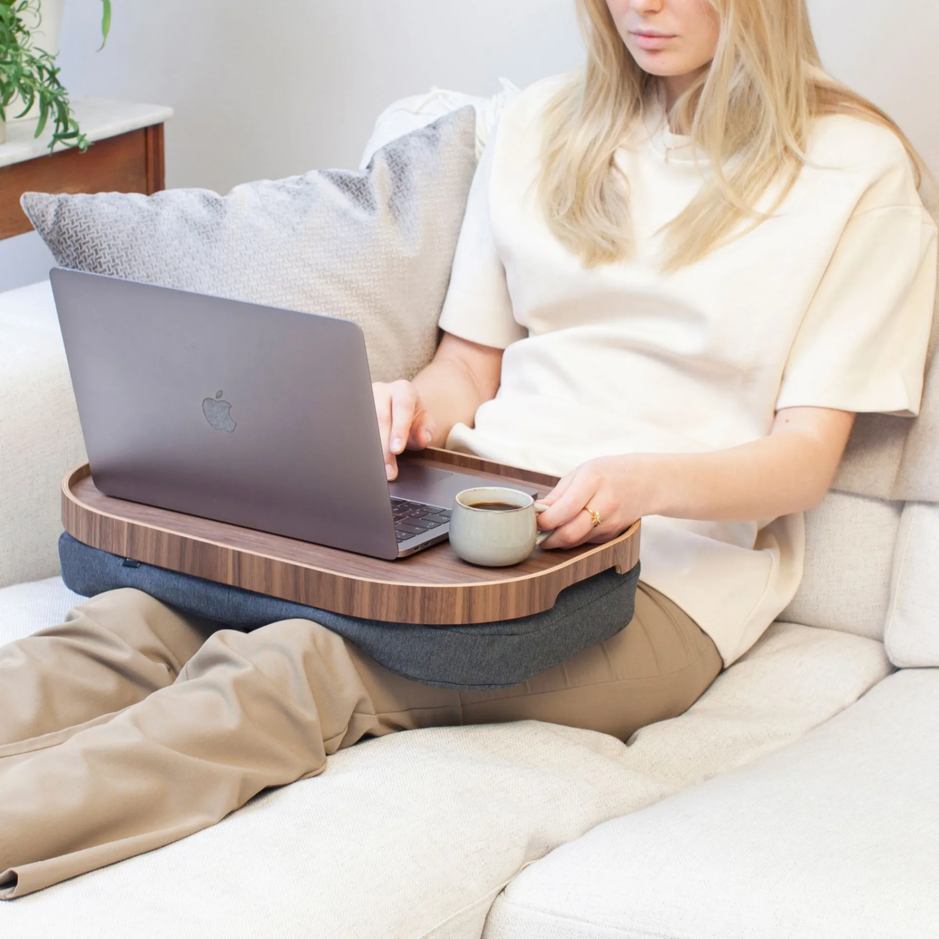 Bosign Knebrett Curvline Large 34 X 47 Cm Valnott Online